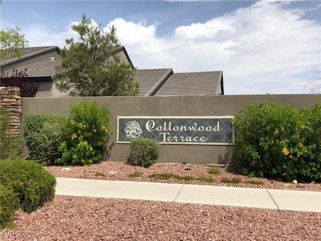 Building Photo - 10308 Juniper Creek Ln