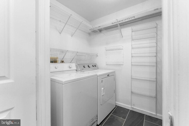 Building Photo - 5930 Millrace Ct