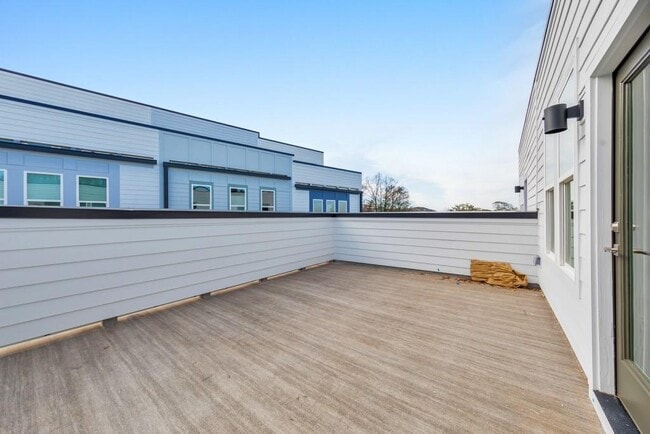 Building Photo - 517 Motivation Cir NW