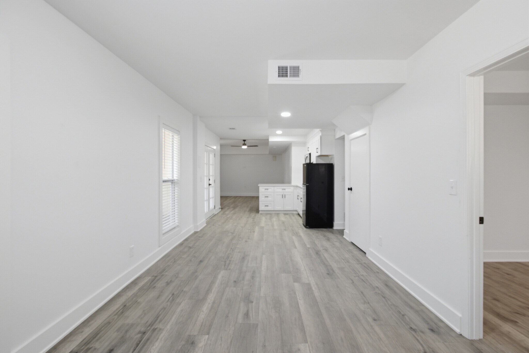 Building Photo - 230 Pinebridge Ct