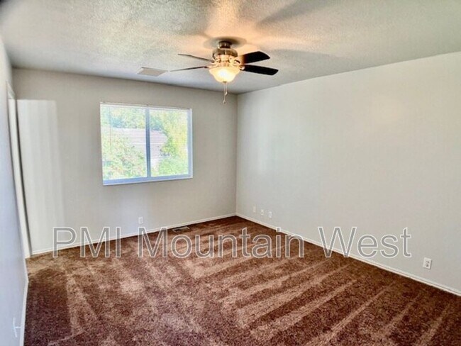 Building Photo - 130 W 1225 N