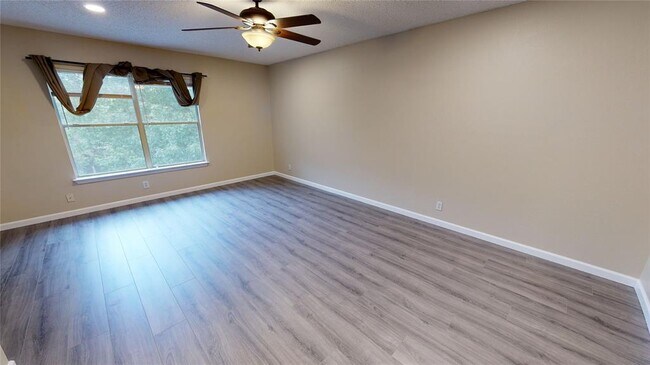 Building Photo - 7305 Pusch Ridge Loop