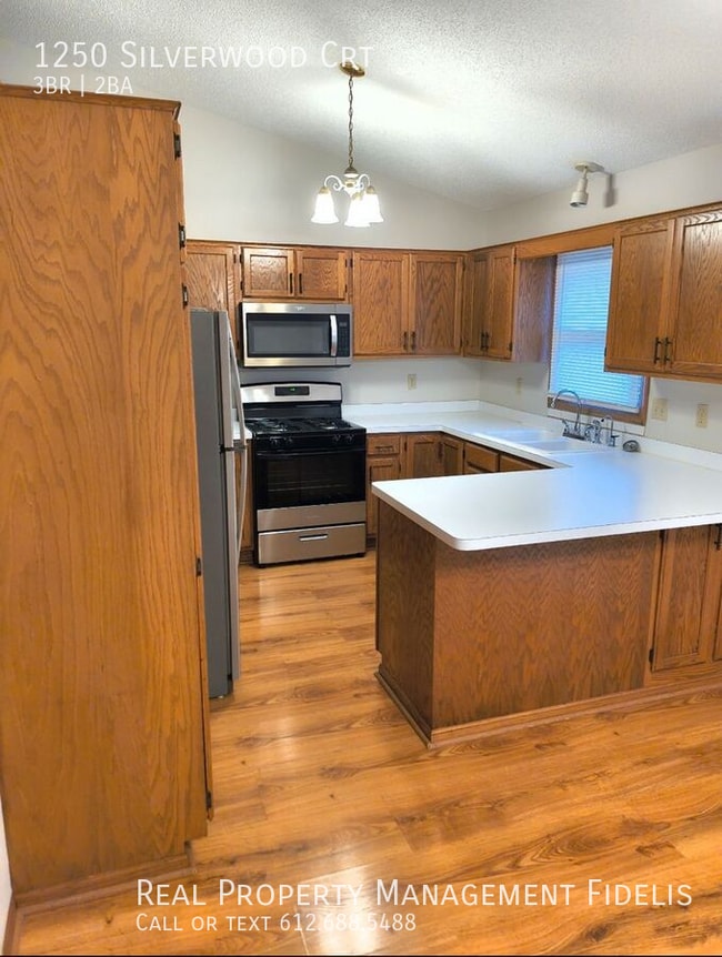 Building Photo - 1250 Silverwood Ct