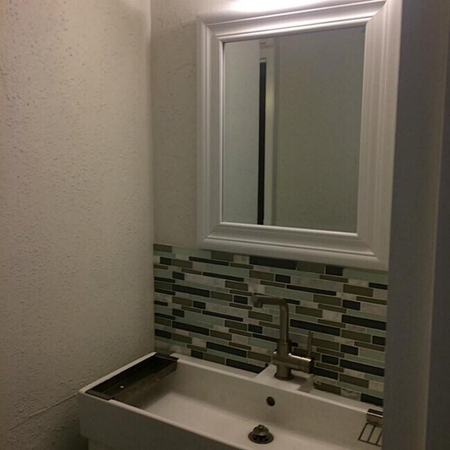 Building Photo - 11002 Hammerly Blvd