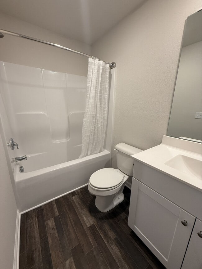 Building Photo - 231 Chandler Ct