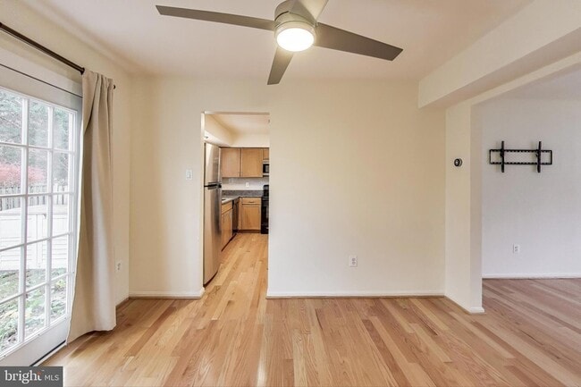 Building Photo - 16 Tabiona Ct