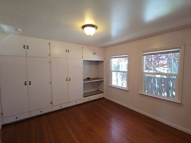 Building Photo - 4BD/2BA Eureka home close to schools, medical services