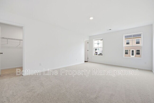 Building Photo - 27 Broward Ln