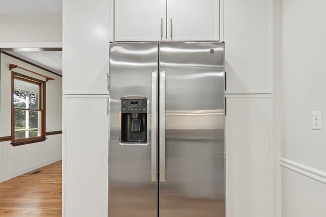 Building Photo - 5 Timothy Ln