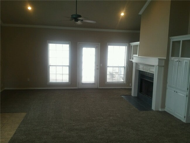 Building Photo - 1754 Pointer Ln