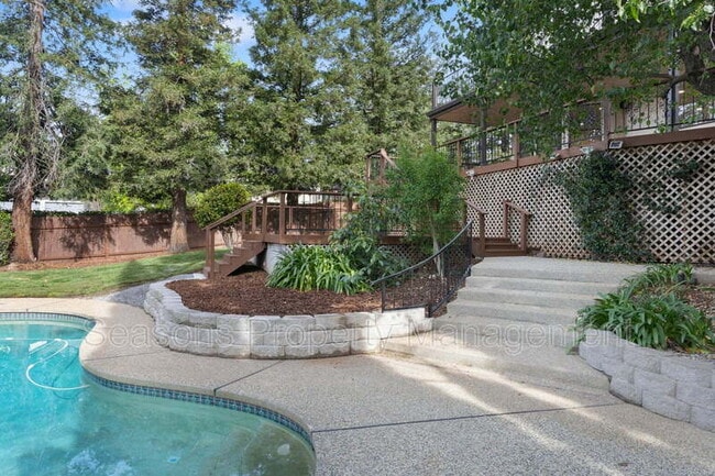Building Photo - 1688 El Capitan Dr