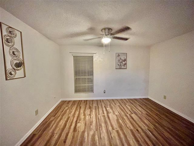 Building Photo - 625 Carriagehouse Ln