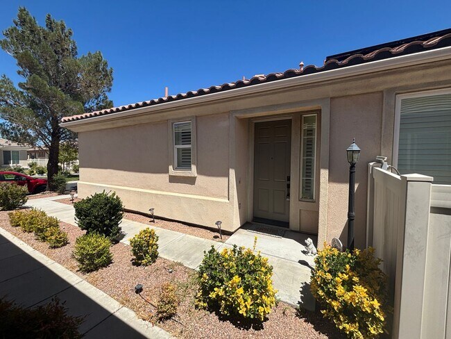 Building Photo - 2 BEDROOM, 2 BATHROOM IN 55+ COMMUNITY OF JESS RANCH