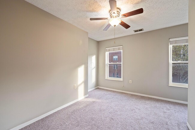 Building Photo - 514 W 1st Ave