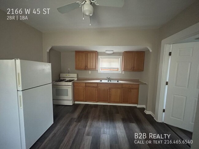 Building Photo - 2166 W 45th St