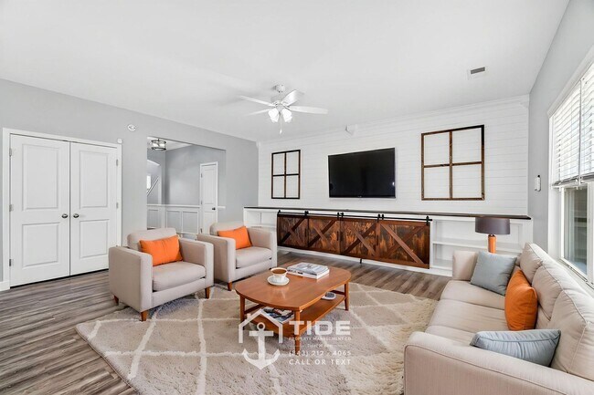 Building Photo - Spacious Living in Moncks Corner