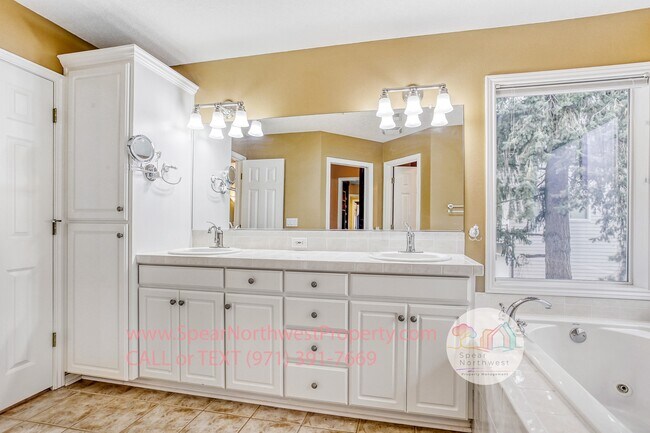 Building Photo - 15101 SW 107th Terrace