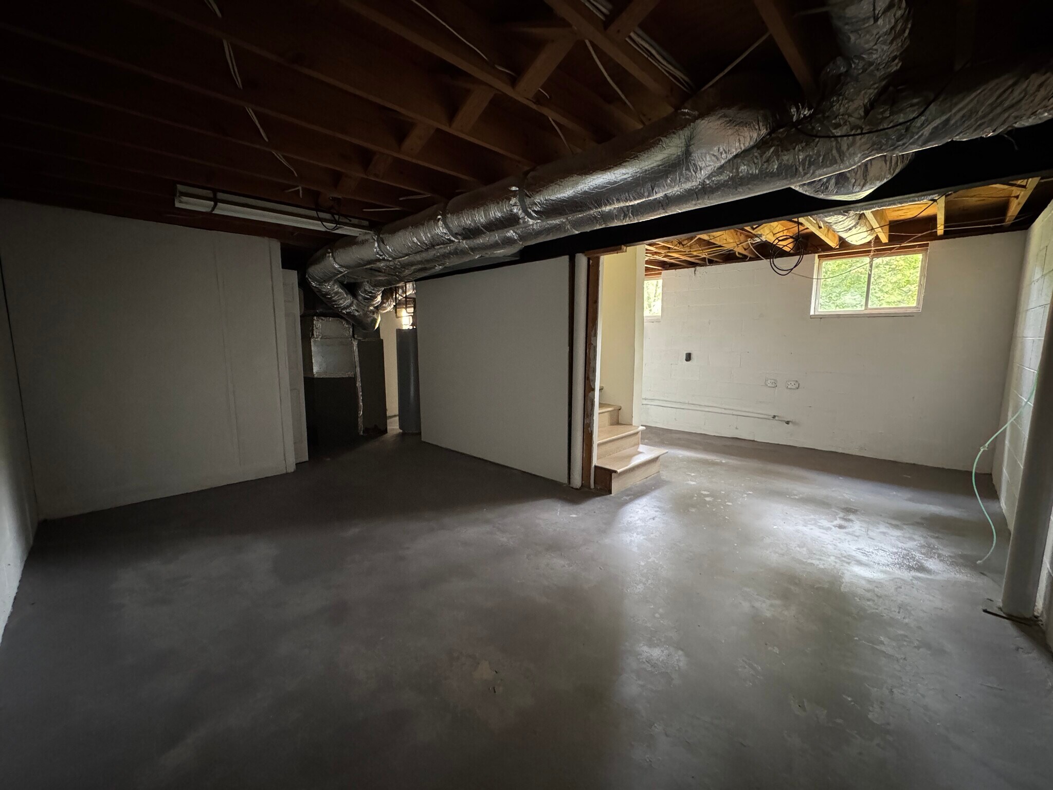 Building Photo - 2289 Addison Rd NE