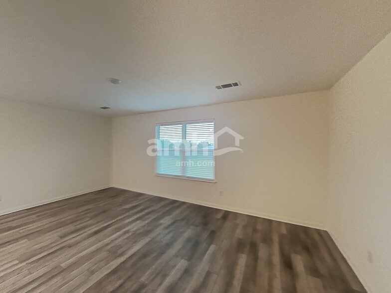 Building Photo - 1198 Treeta Trail