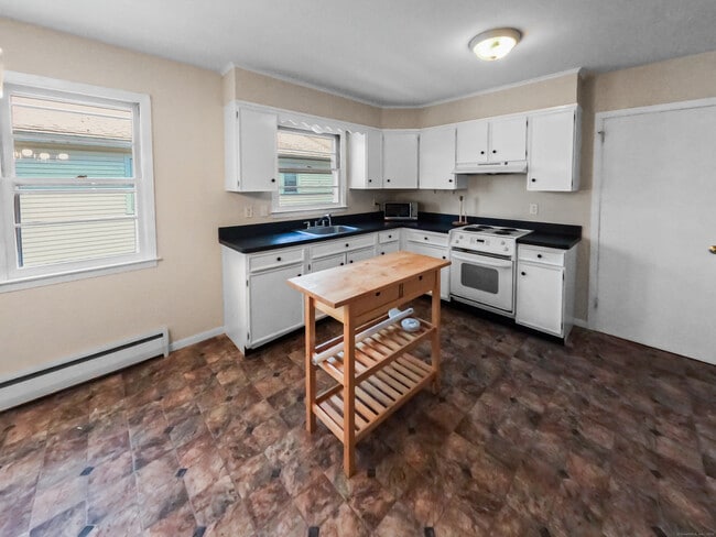 Building Photo - 57 Grasso Terrace