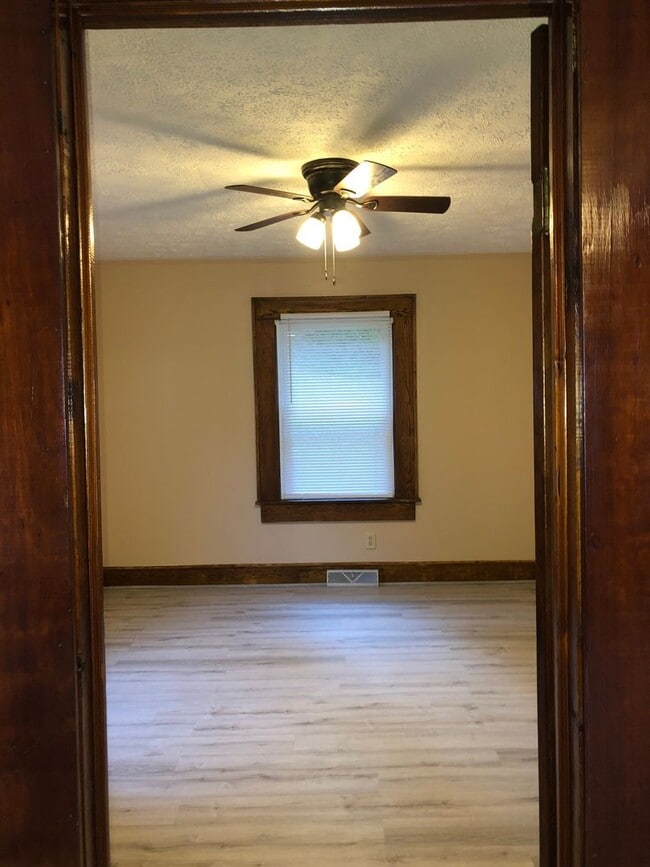 Building Photo - 418 Wilson Ridge Rd