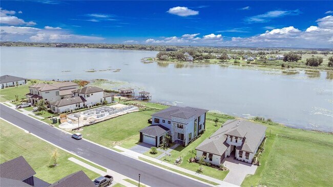 Building Photo - 156 Caladium Ave