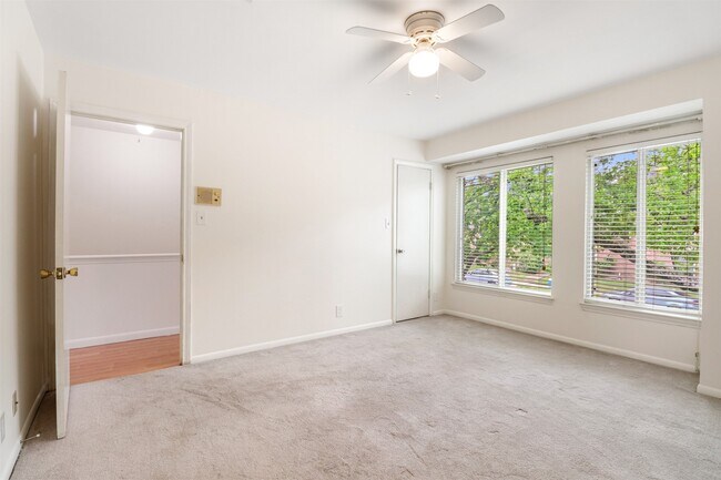 Building Photo - 6332 Chevy Chase Dr