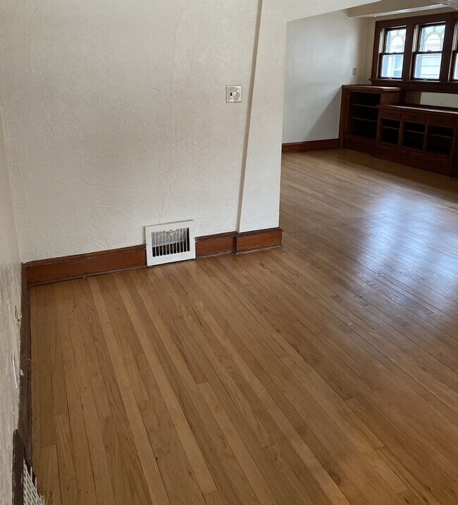 Building Photo - 2748 N 44th St
