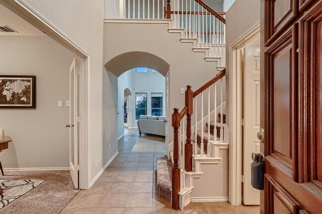 Building Photo - 1813 Paseo Verde Dr