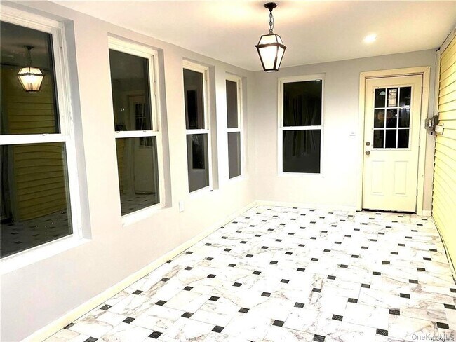 Building Photo - 107 Baker Hill Rd