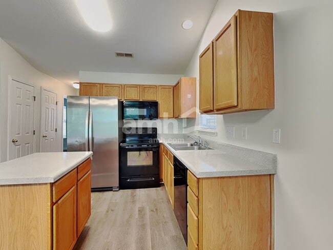 Building Photo - 770 Peachtree Meadows Cir