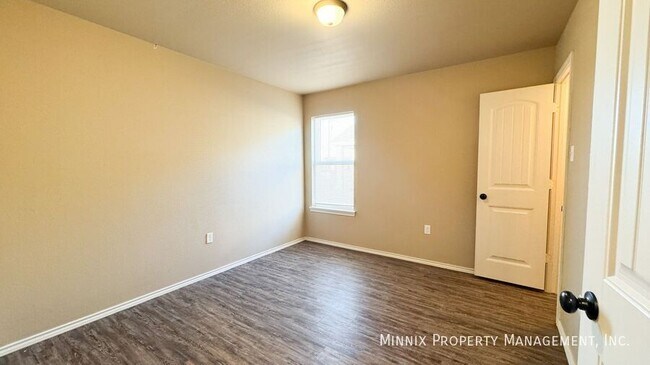 Building Photo - 2516 N Ave O