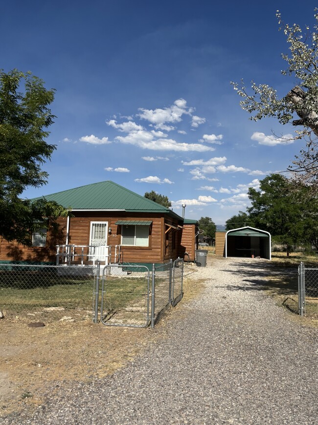 Building Photo - 80 N 100 W