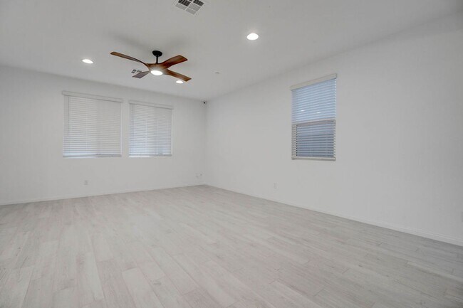 Building Photo - 111 Balsam Leaf Ct