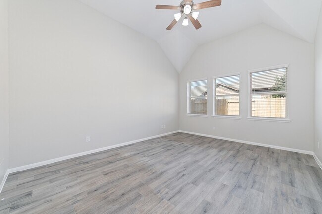 Building Photo - 11911 Cittanova Dr