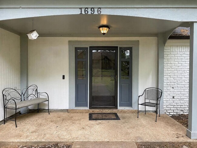 Building Photo - 1696 Hapano Dr