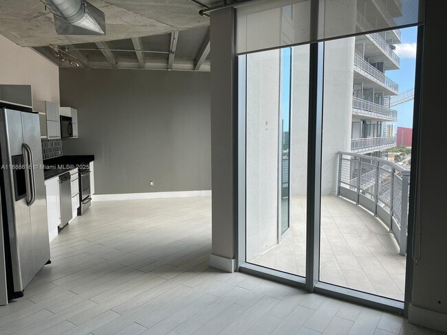 Building Photo - 690 SW 1st Ct