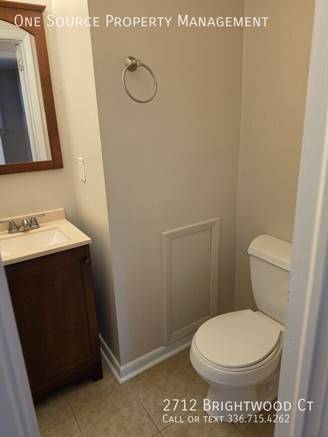 Building Photo - 2712 Brightwood Ct