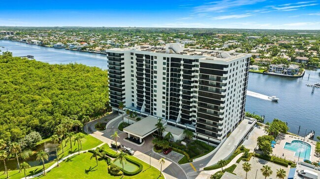 Building Photo - 3420 S Ocean Blvd