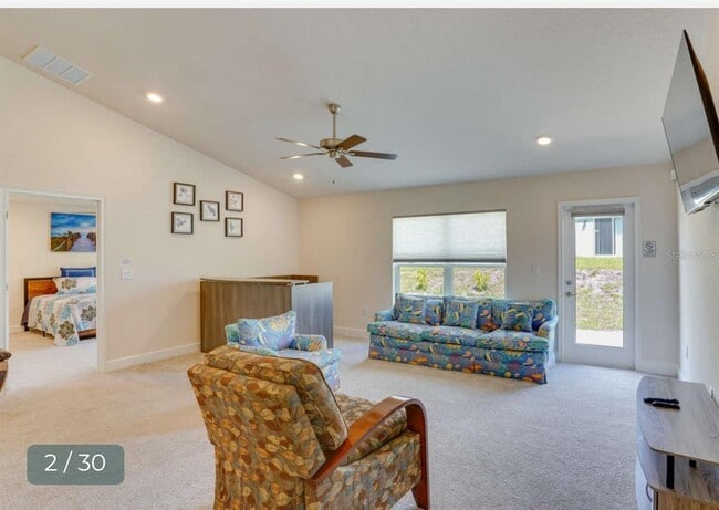 Building Photo - 303 Shad Way