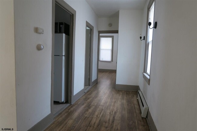 Building Photo - 3417 Ventnor Ave