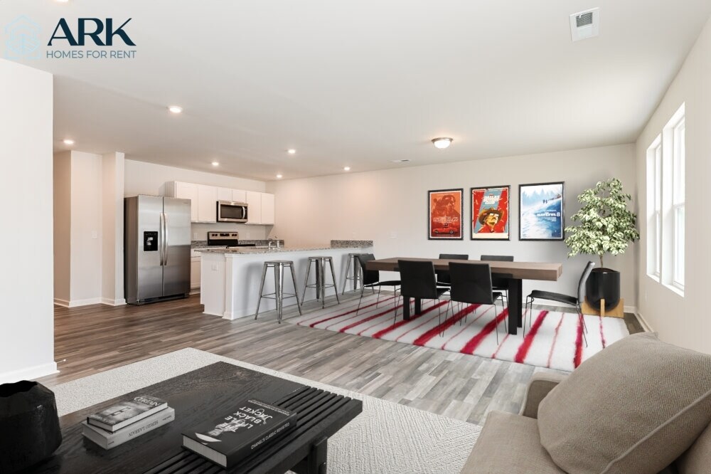 Building Photo - 2150 Bayview Dr SW