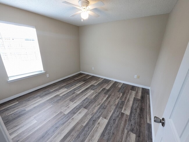 Building Photo - 8909 Colony Ridge Cir