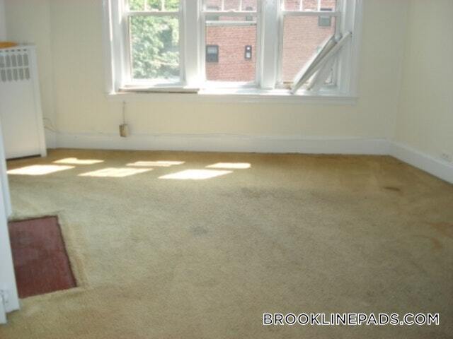 Primary Photo - 1223 Beacon St