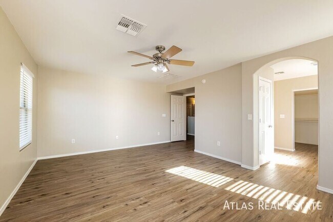 Building Photo - 5760 W Cortaro Crossing Dr