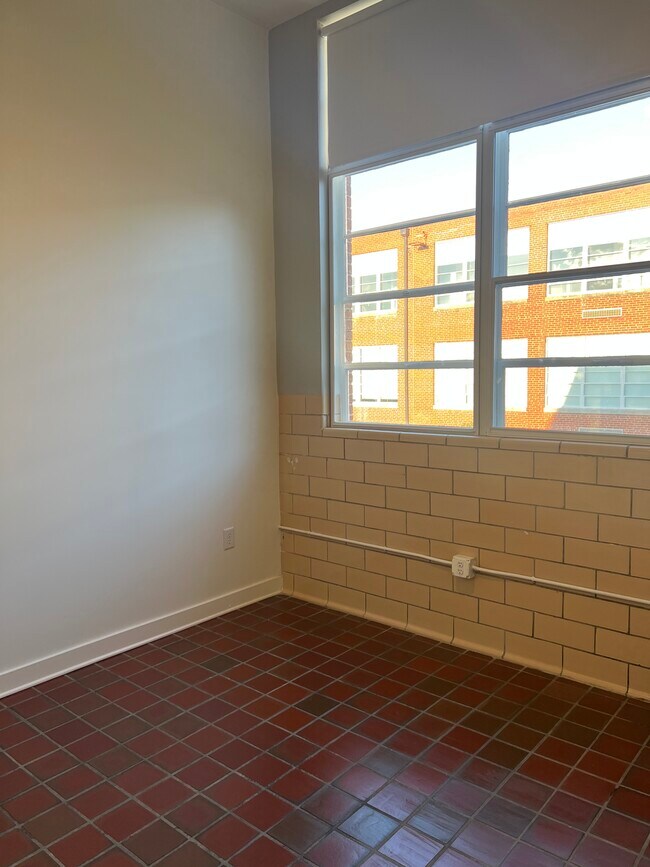 Building Photo - PULASKI LOFTS