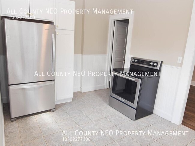 Building Photo - 1224 W Clifton Blvd