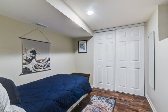 Building Photo - 4451 N Tripp Ave