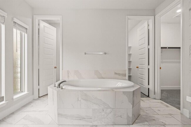 Building Photo - 14516 Kira Ln