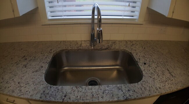 Building Photo - 1301 Aggie Ln